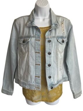 Highway Jeans Women’s L Light Blue Wash Distressed Denim Trucker Jacket in EUC